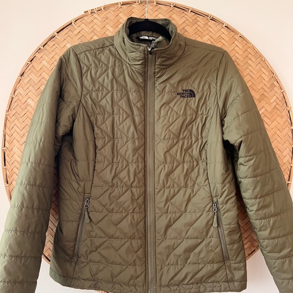 THE NORTH FACE WOMEN’S OLIVE GREEN ZIPPERED PUFFER‎ OUTDOOR LIFESTYLE JACKET - Picture 6 of 16